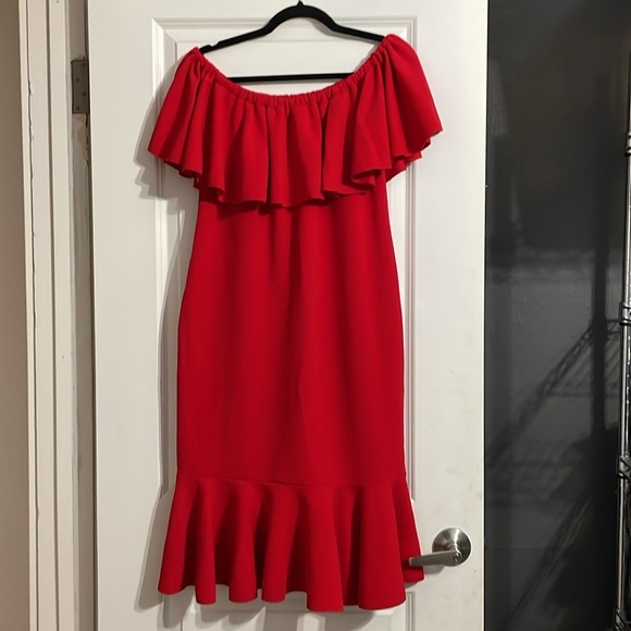 LulaRoe Red Ruffle Off Shoulder Mermaid Hem Dress Size Large - Picture 2 of 10